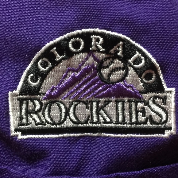 ▫️Purple Colorado Rockies Scrub Top ⚾️ - Picture 3 of 8